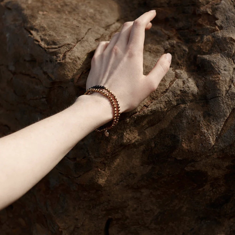 Party At The Front / Bracelet / Black Onyx + Silver