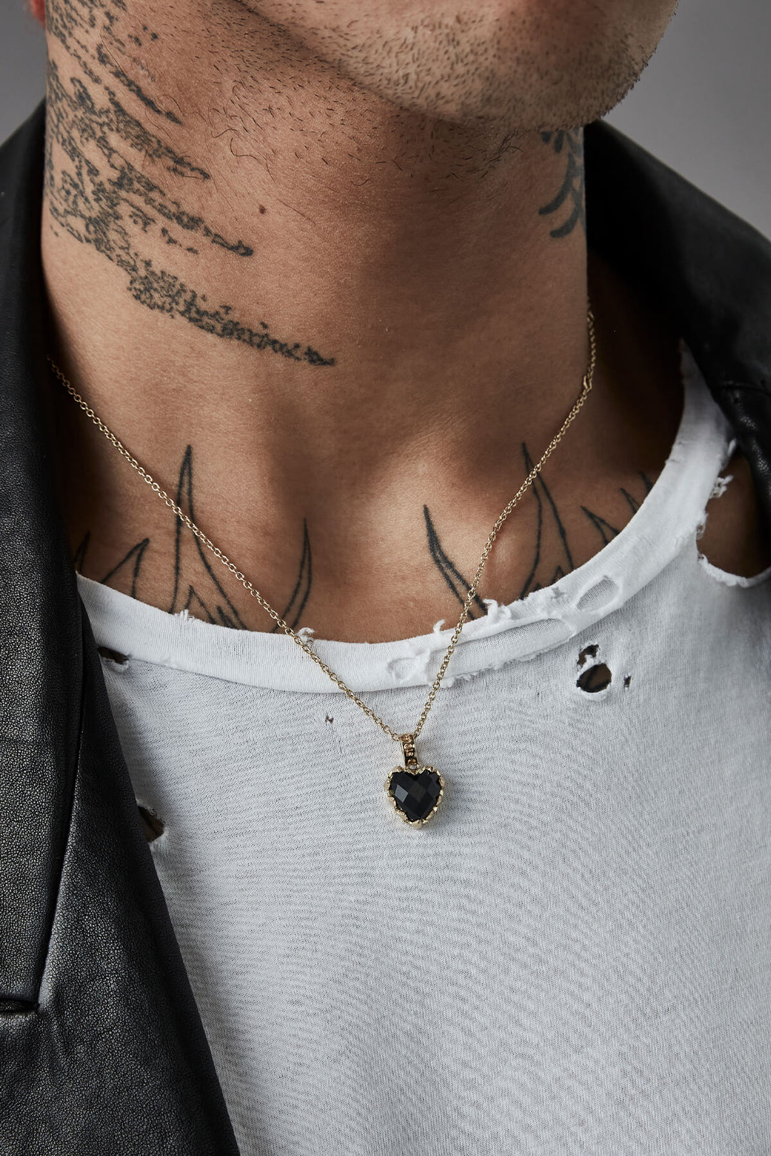 Love Claw Necklace - Gold Plated