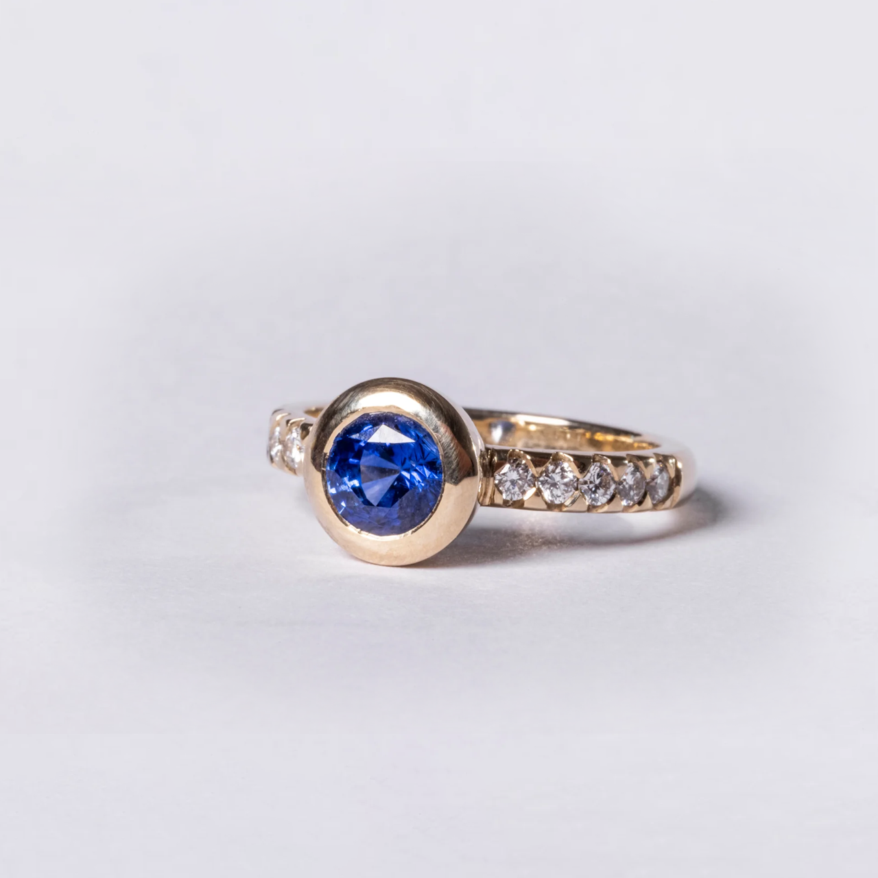9k Yellow Gold 1.65ct Royal Blue Sapphire & 0.3ct Diamond Ring