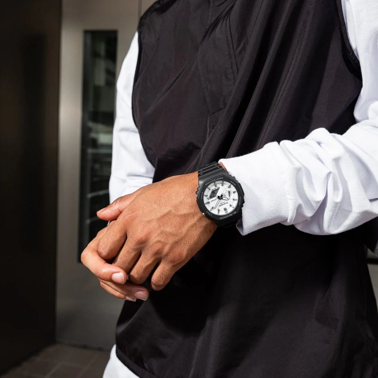 G-Shock Black & White - GA2100WD-1A