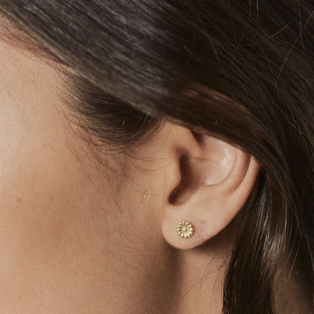 Daisy Studs (Gold)