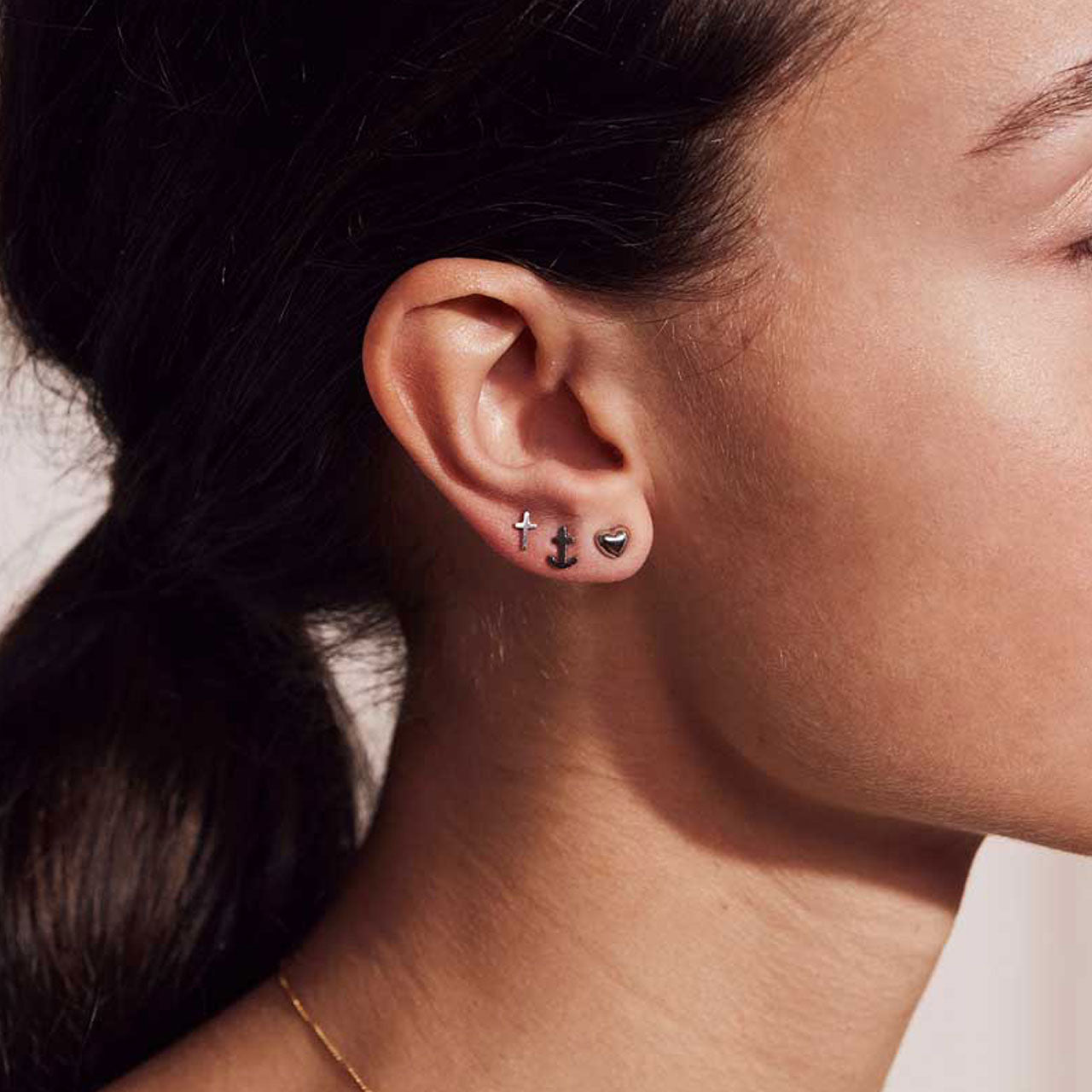 One Studs Faith Hope Love Steel