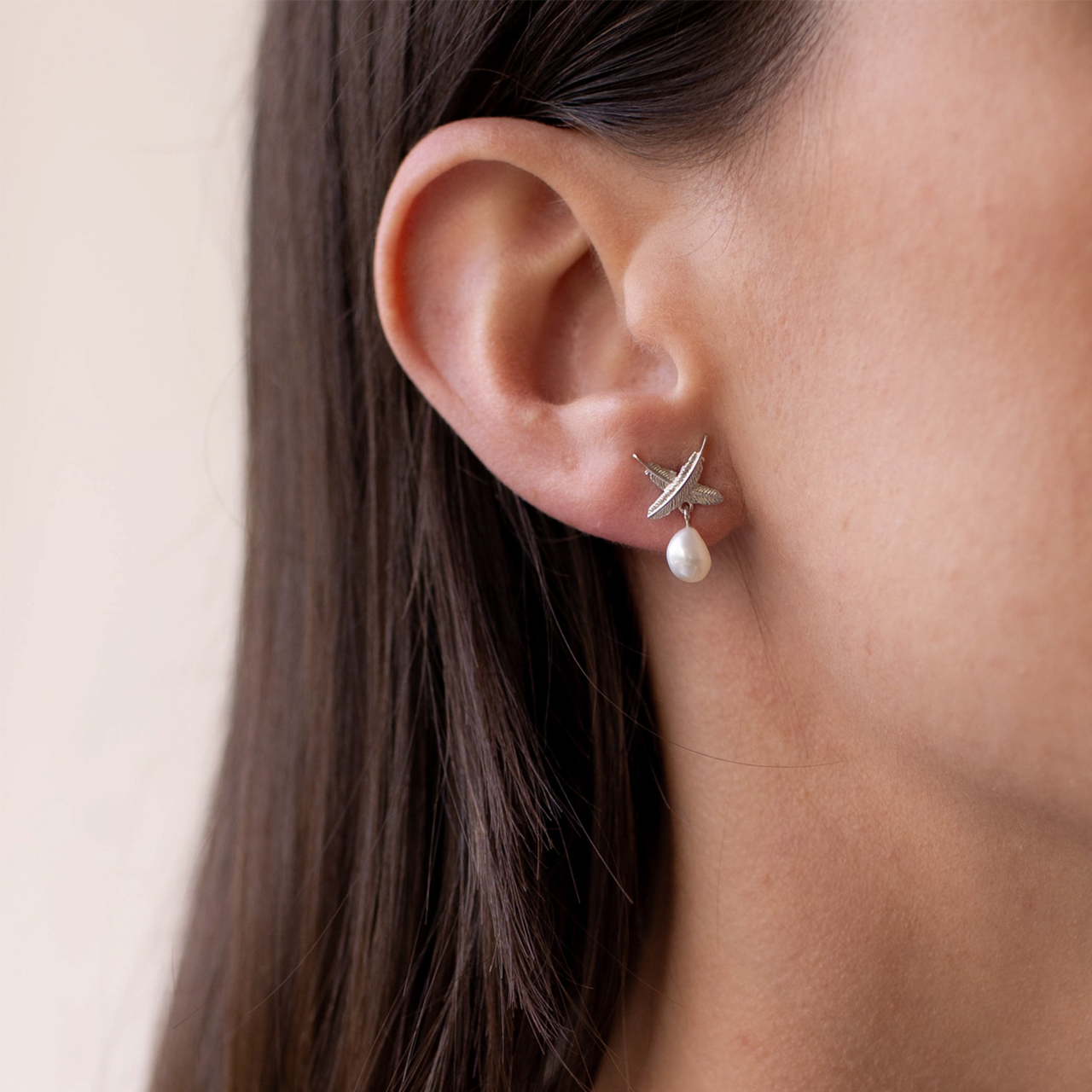 Sterling Silver & Fresh Water Pearl Feather Kiss Pearl Studs