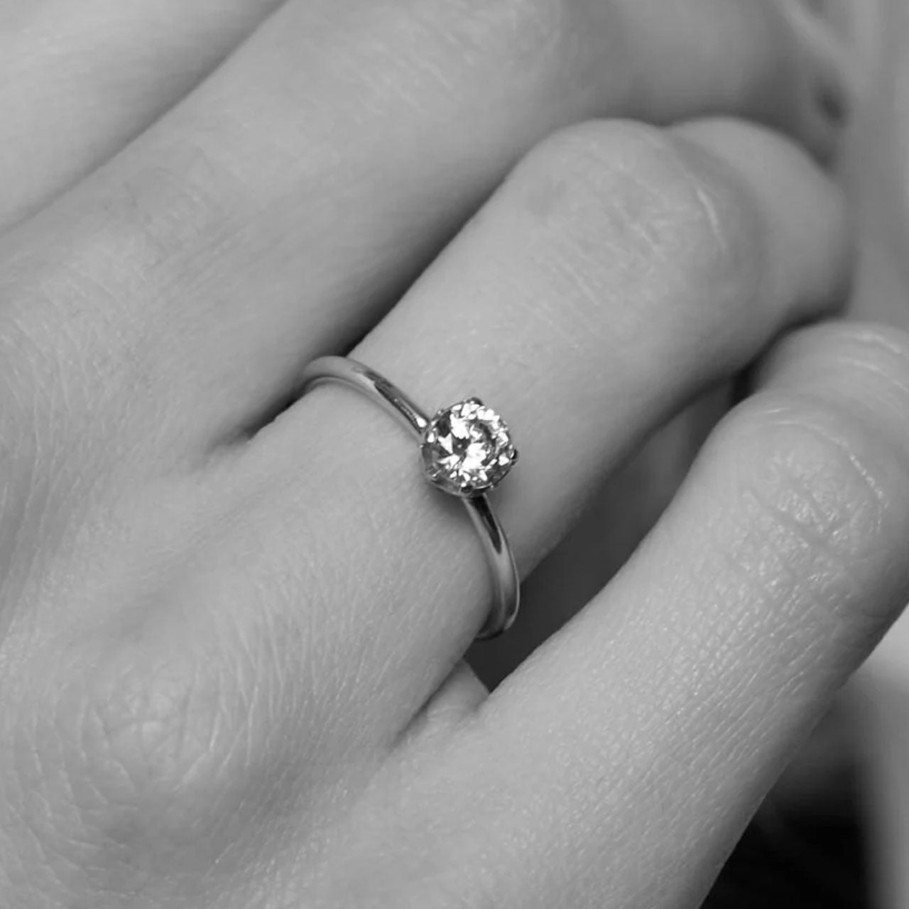 9k White Gold Signature Solitaire Diamond Ring