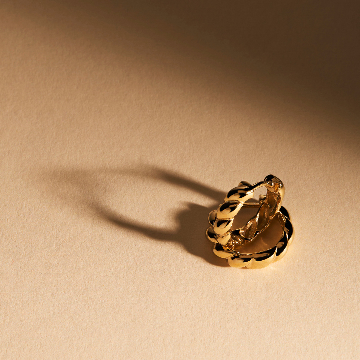 Zippy Twist Huggie Earrings - Gold Plated