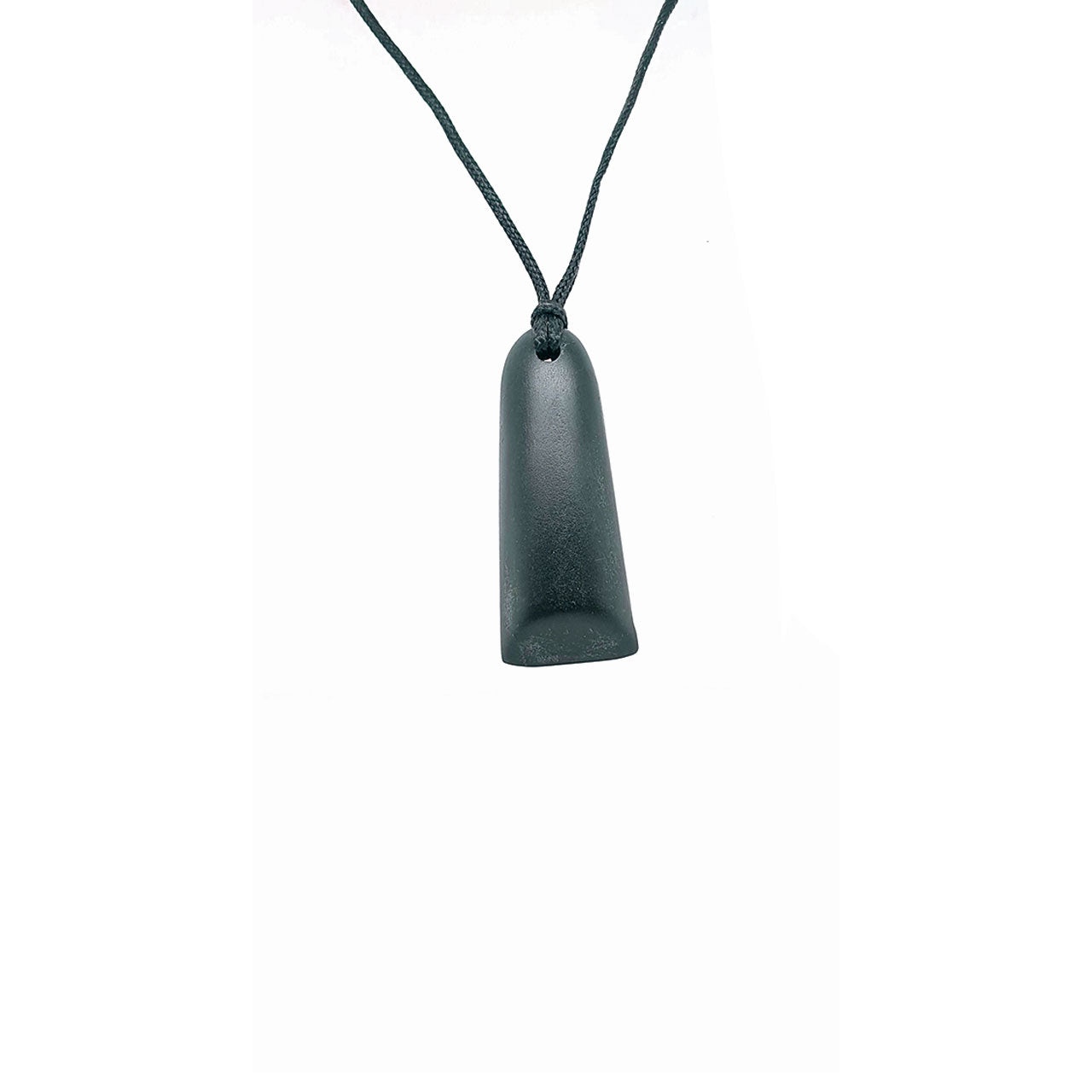 Kuru Medium Kawakawa Pounamu Necklace Near Black Green