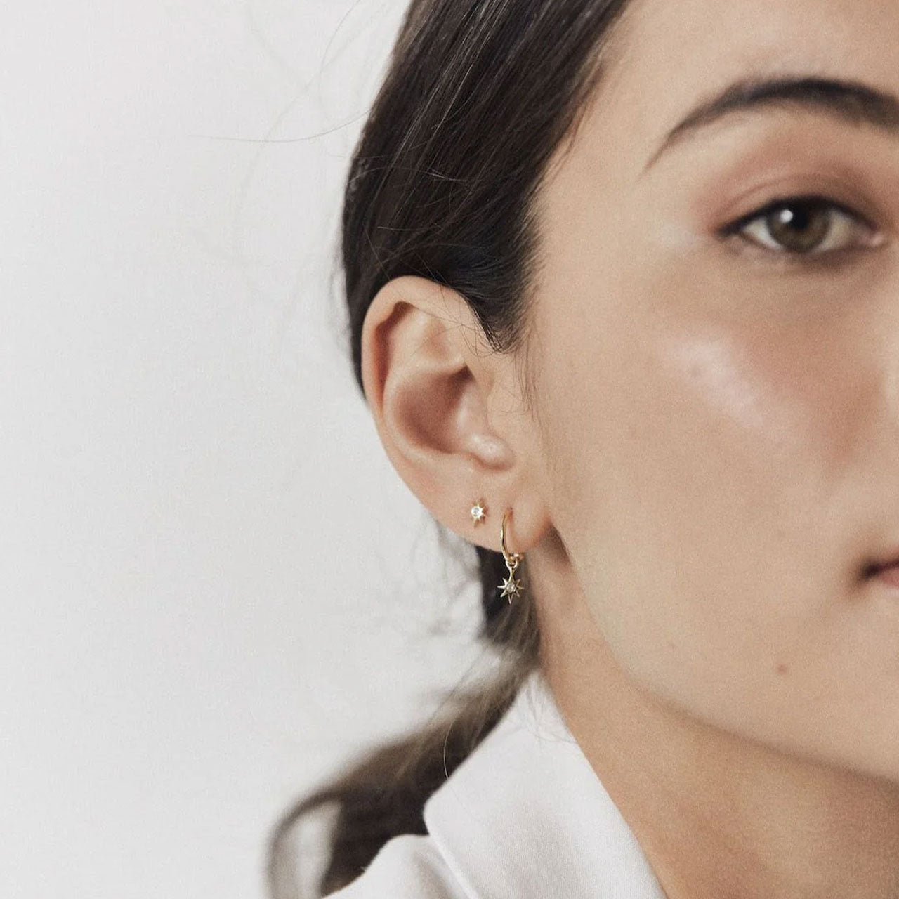 Superfine Star Stud Earrings Gold + White Topaz