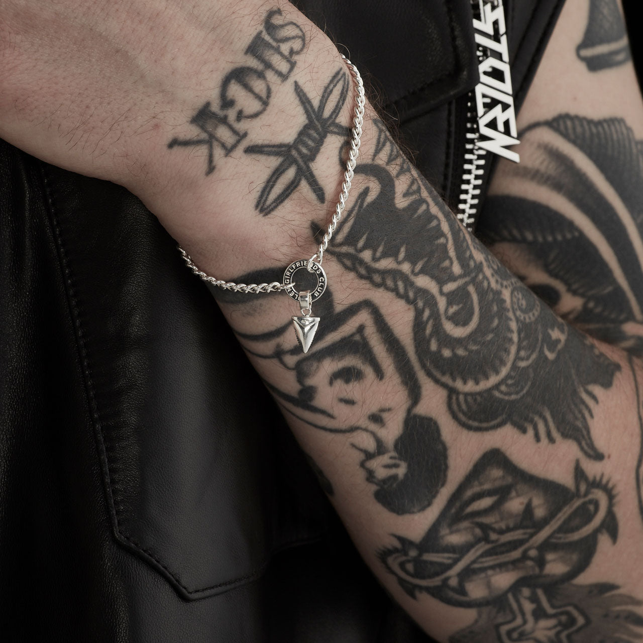 Halo Shark Tooth Bracelet