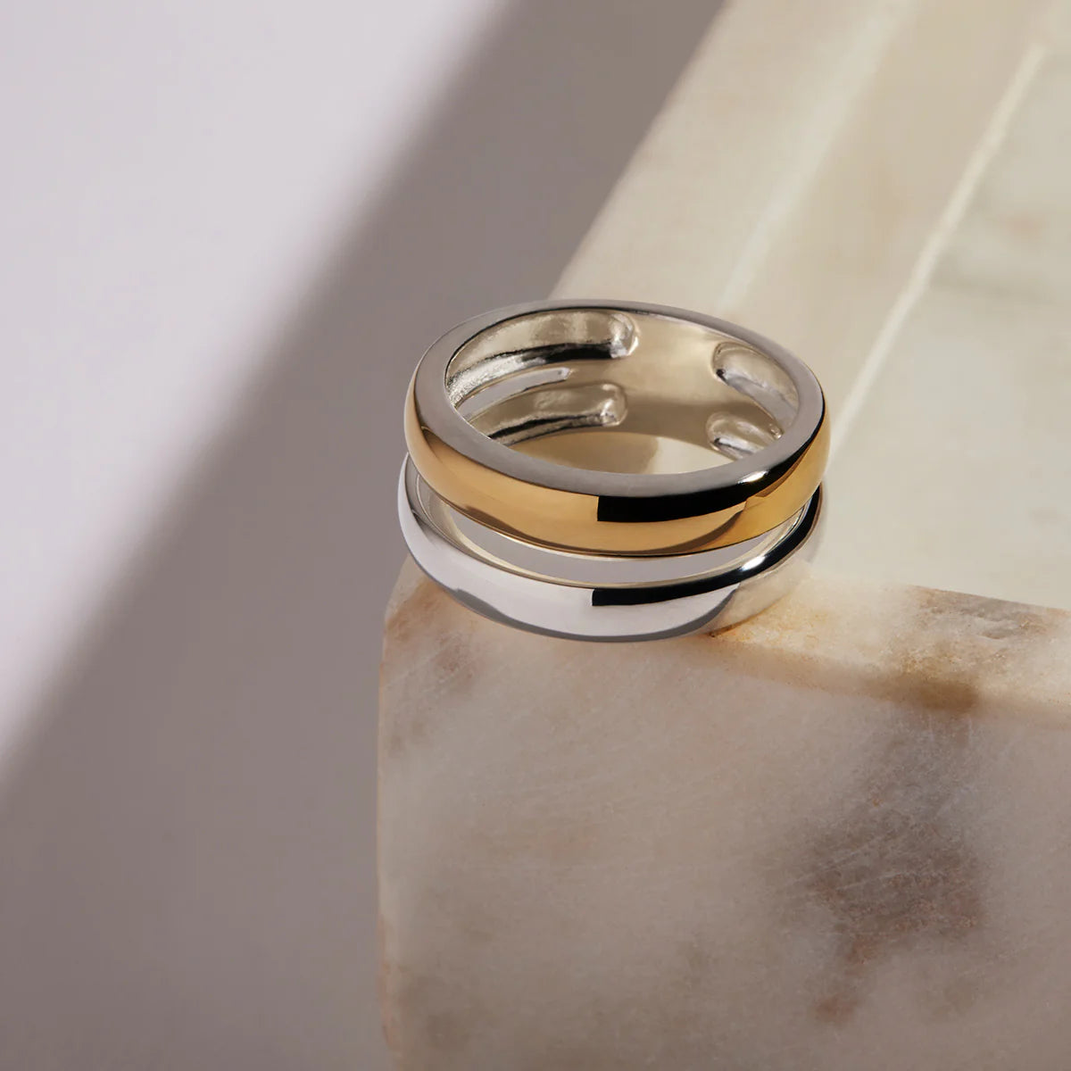 Continuum Ring