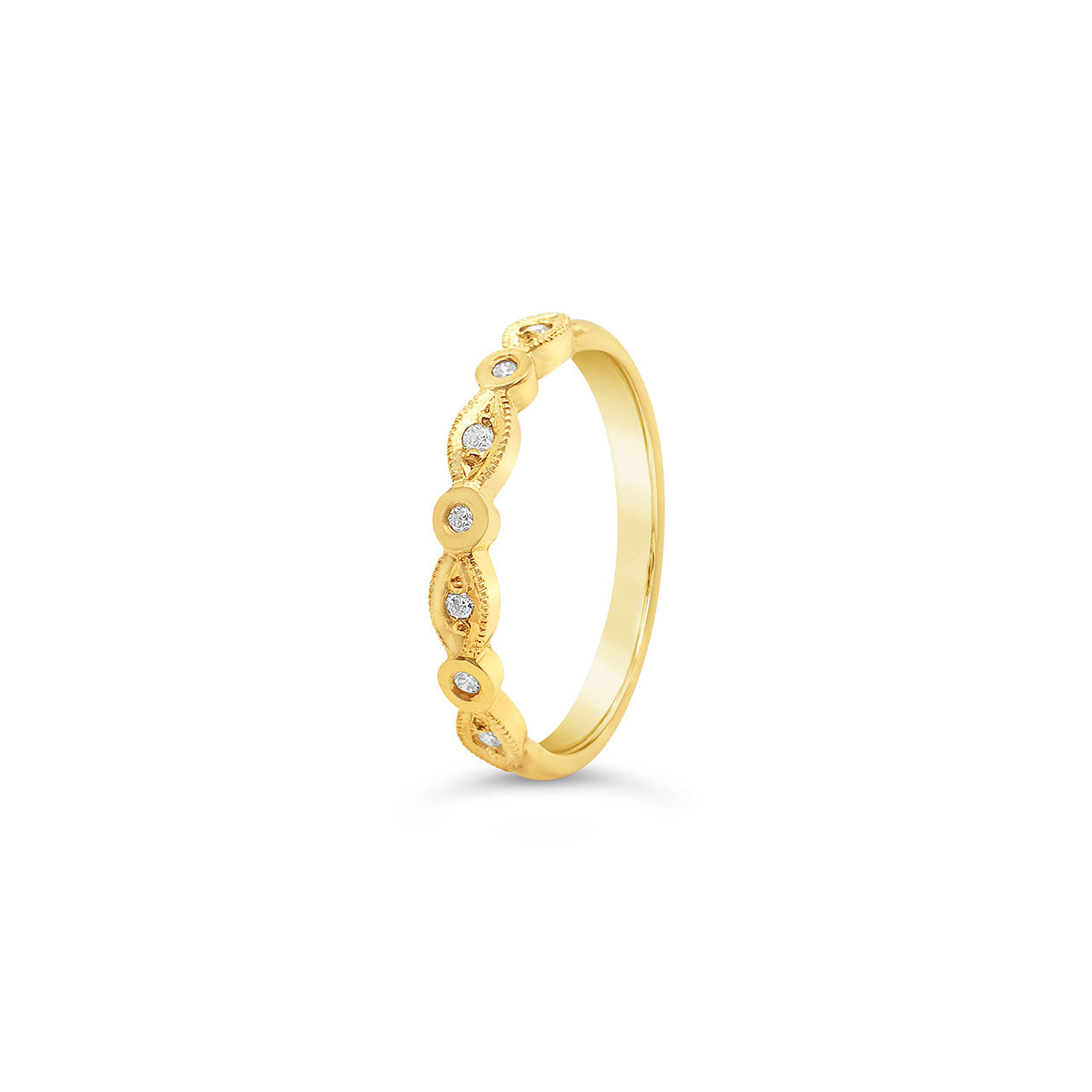 9k Yellow Gold 0.7ct Diamond Vintage Style Band