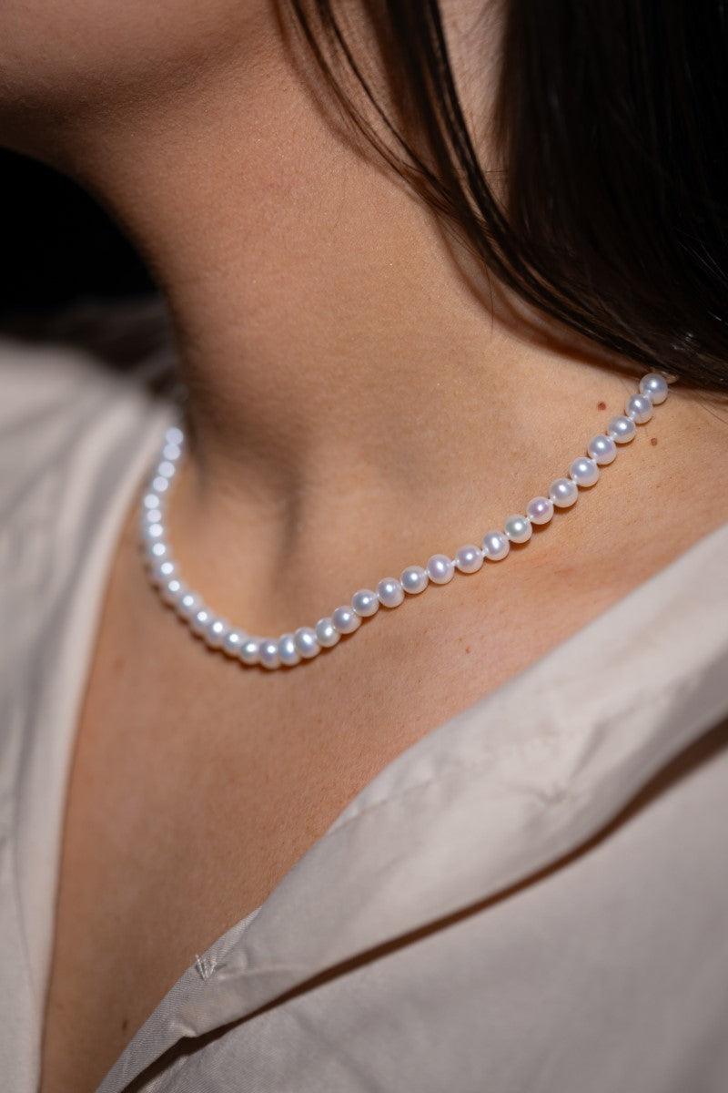 Fresh Water 7-7.5mm Semi Round Pearl 45cm Knotted Necklace