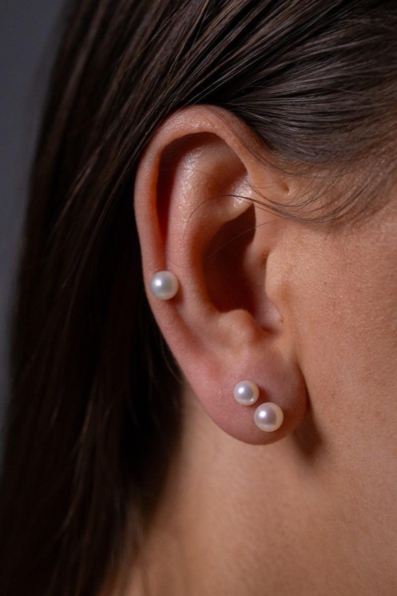 Sterling Silver 5-5.5mm Round Fresh Water Pearl Stud Earrings - Jamies Jewellers