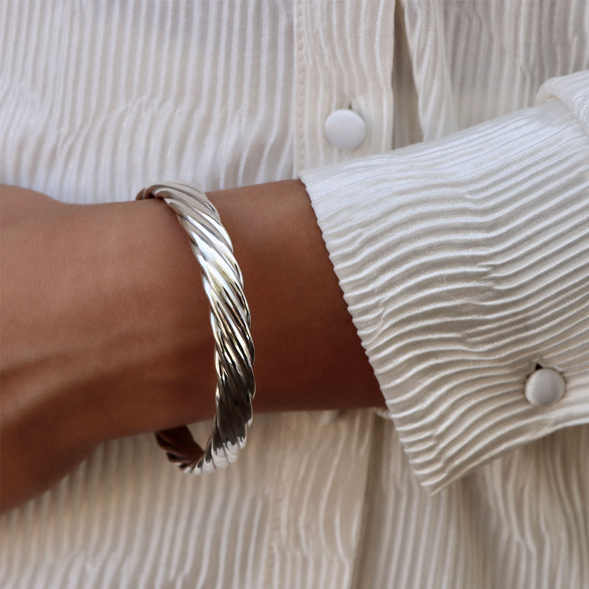 Brightly Bangle (64mm)