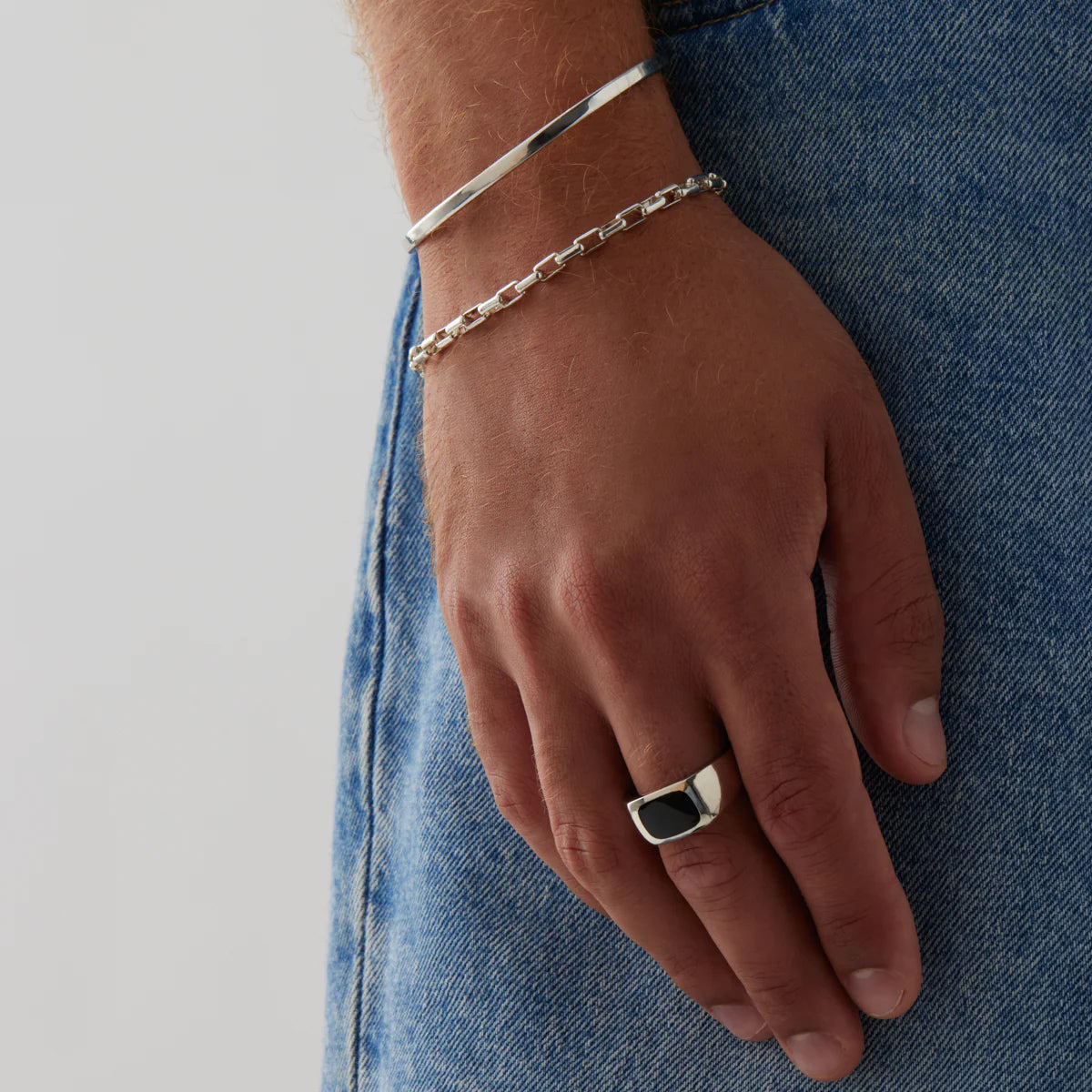 51984799-a9ba-4c83-ba70-72c63fcb5c4e