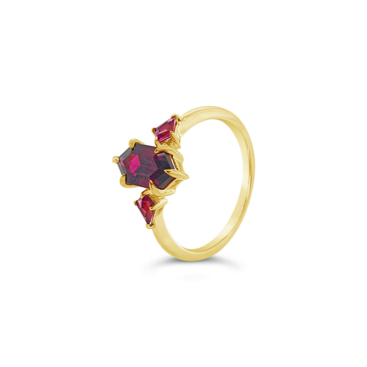 9k Yellow Gold Rhodolite Garnet 3 Stone Ring