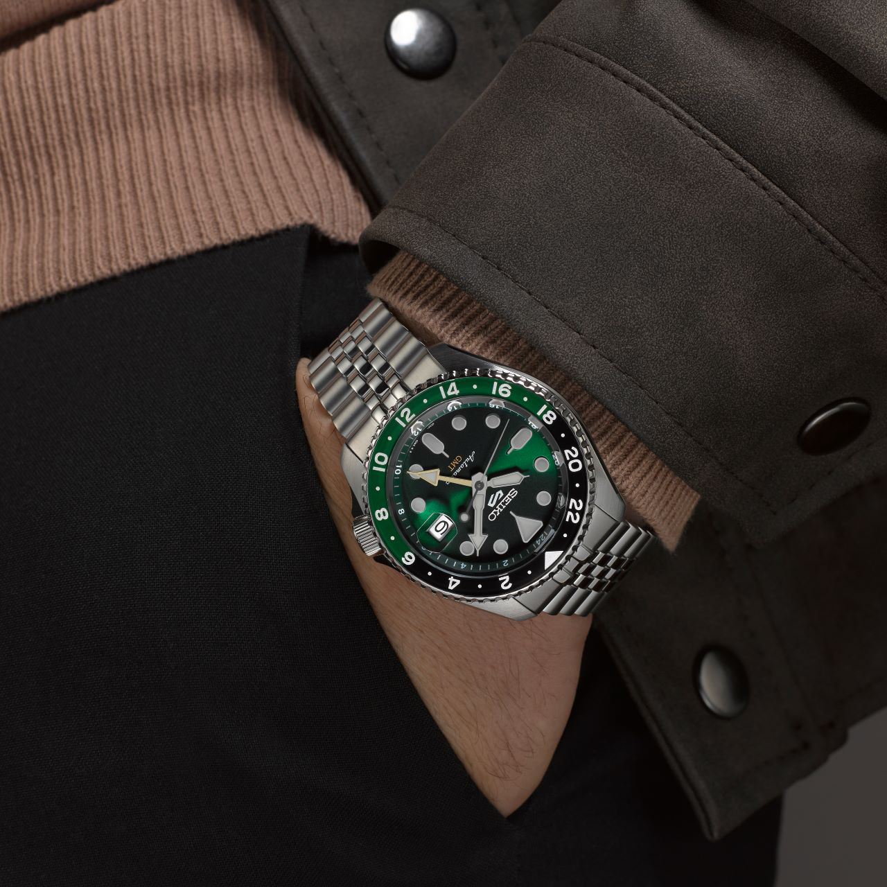 Seiko - SSK035K Seiko 5 Sports SKX GMT Bi-Colour Green Automatic Watch