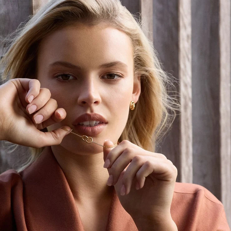 Embrace Necklace (42cm+ext) - Gold Plated