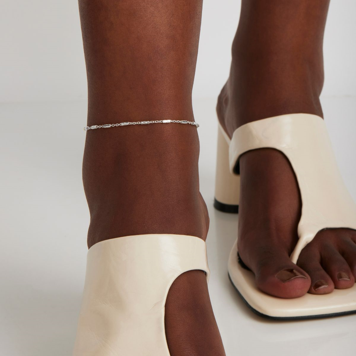 Equilibrium Chain Anklet