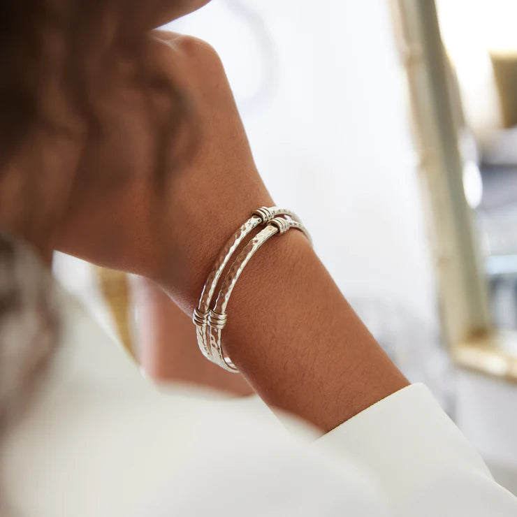 Silver Amarres Bangle (64mm)