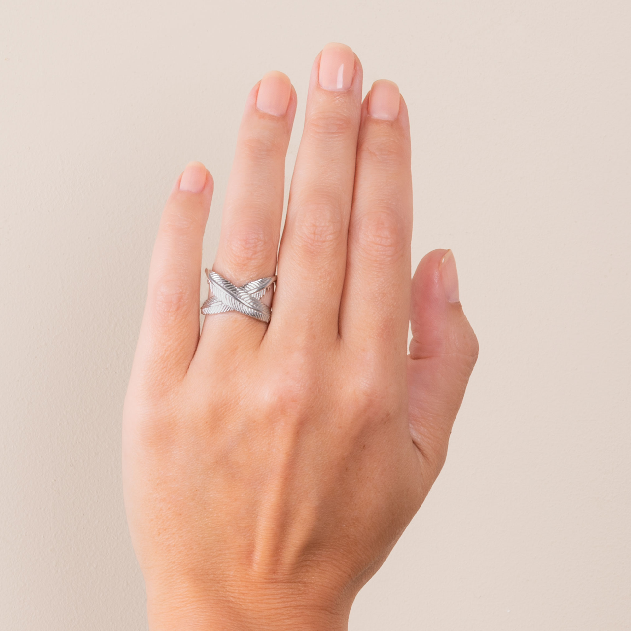 Sterling Silver Rocksteady Feather Kiss Cross Ring