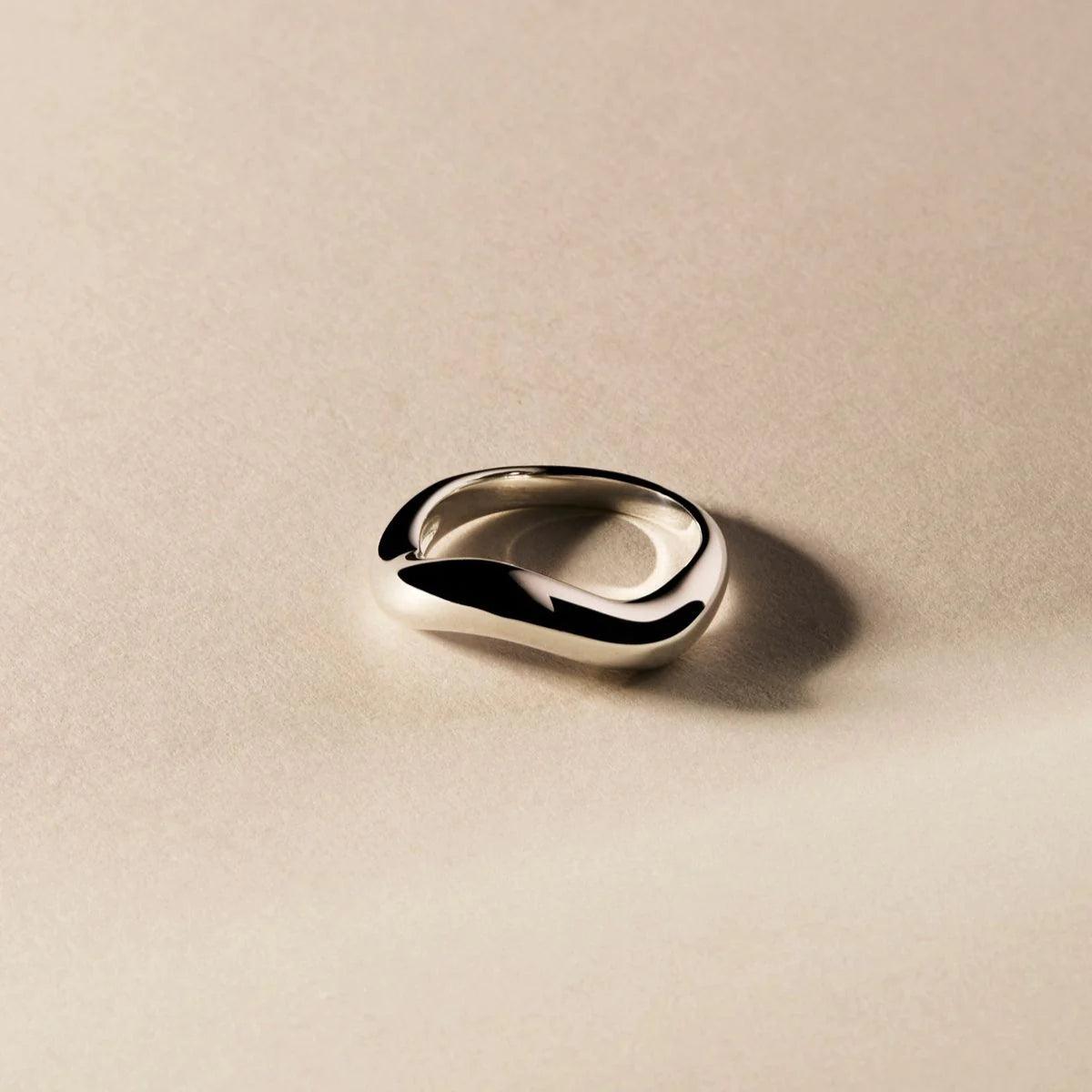 Wave Ring - Jamies Jewellers